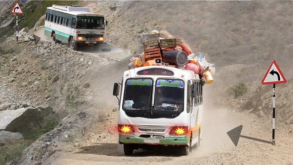模擬大巴停車